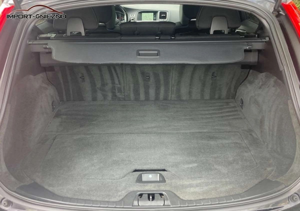 Volvo V60 cena 43900 przebieg: 177000, rok produkcji 2015 z Jelenia Góra małe 326